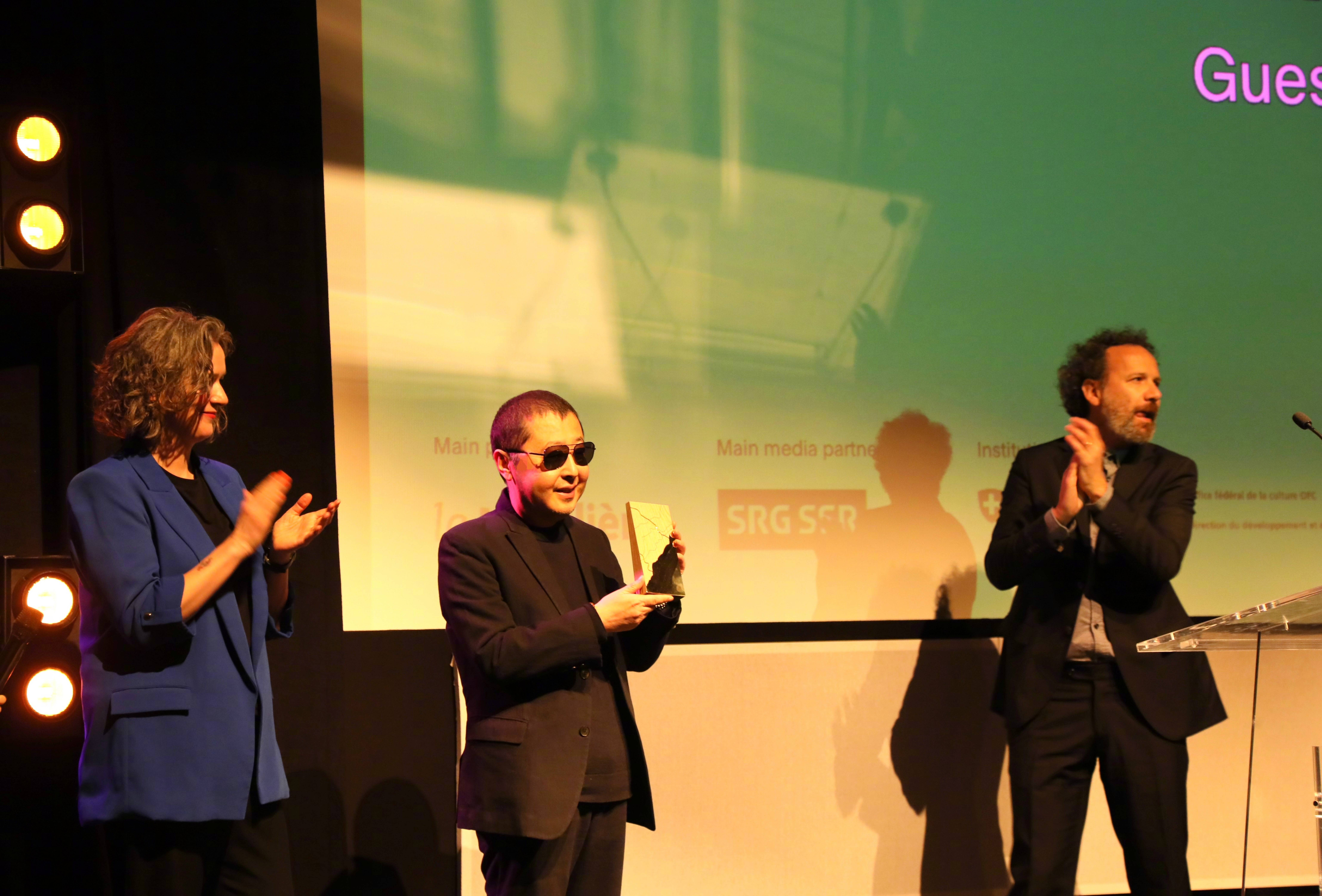 贾樟柯获瑞士尼翁真实电影节荣誉大奖 表彰他对中国电影乃至世界电影的贡献